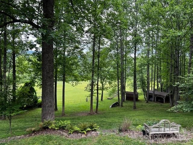 70 Pastoral Way, Hendersonville, NC 28739