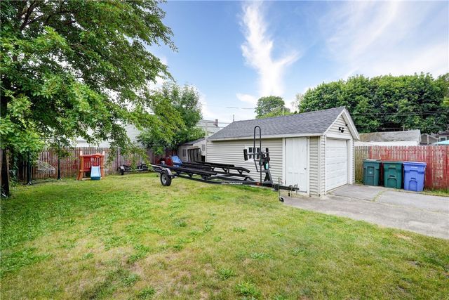 22 Ross Street, Rochester, NY 14615