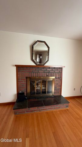 275 Bloomingrove Drive, North Greenbush, NY 12180