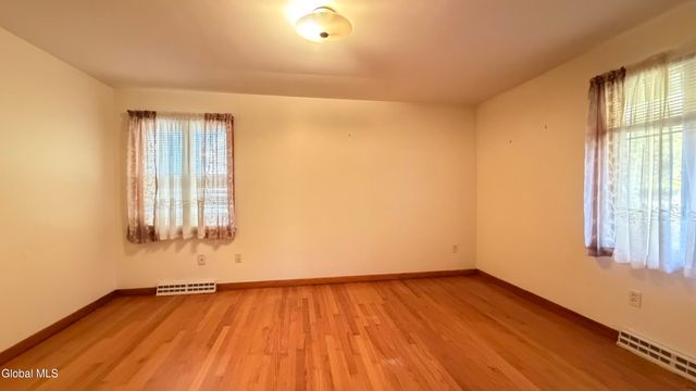 275 Bloomingrove Drive, North Greenbush, NY 12180