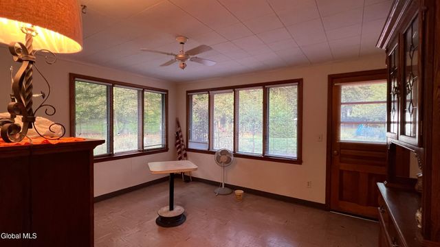 275 Bloomingrove Drive, North Greenbush, NY 12180