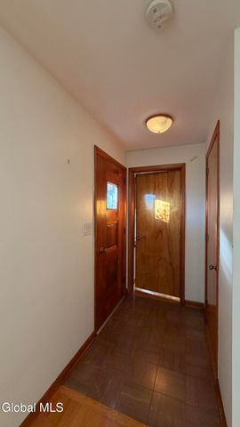 275 Bloomingrove Drive, North Greenbush, NY 12180