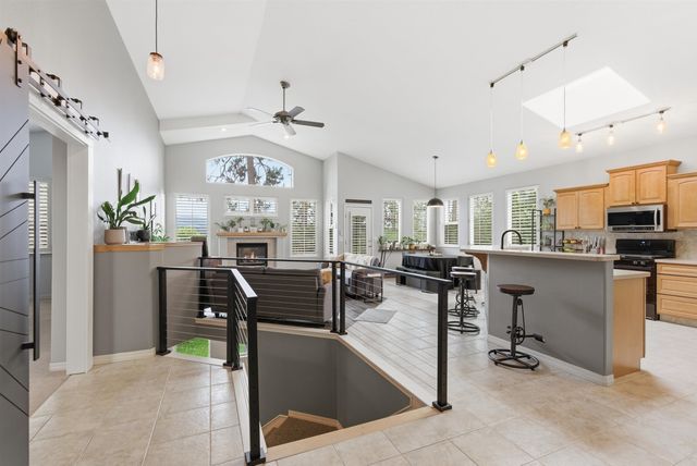7103 S Moran View St, Spokane, WA 99224