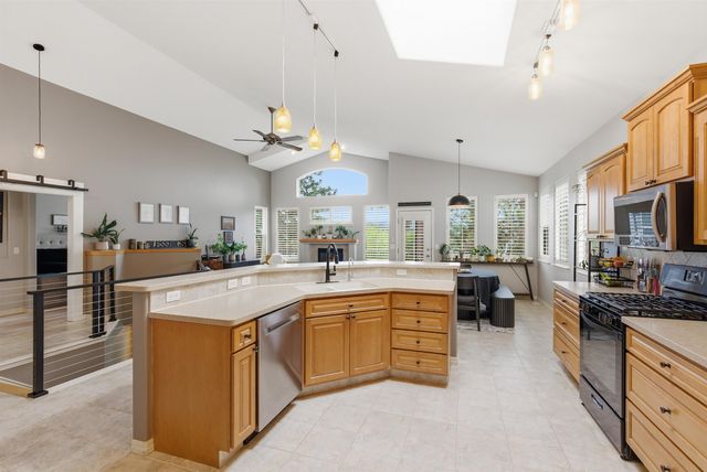 7103 S Moran View St, Spokane, WA 99224