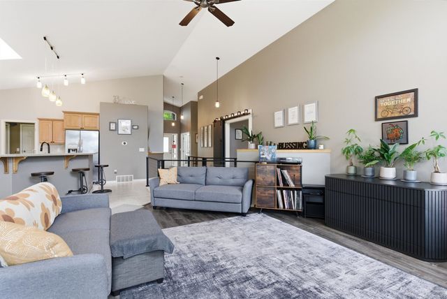 7103 S Moran View St, Spokane, WA 99224