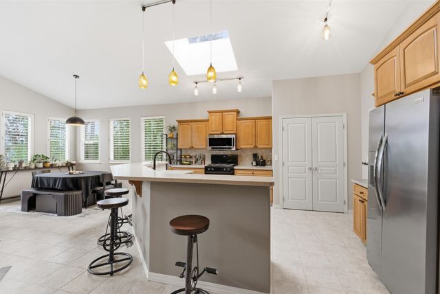 7103 S Moran View St, Spokane, WA 99224