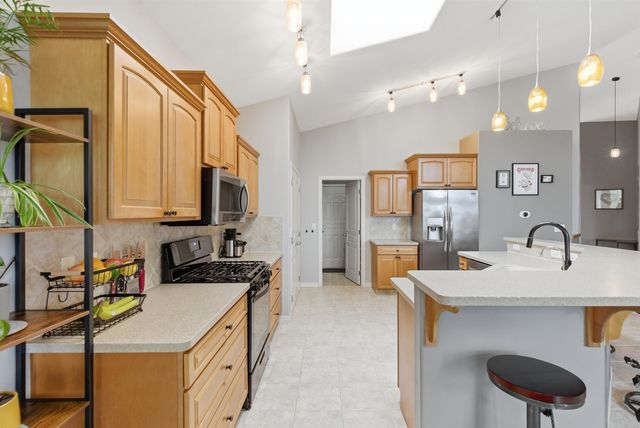 7103 S Moran View St, Spokane, WA 99224