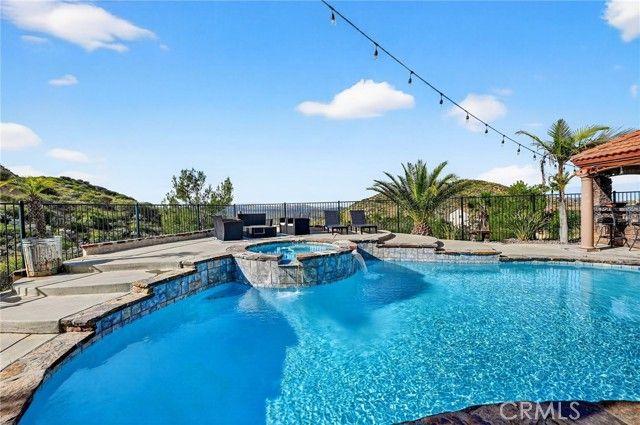 31860 Willow Wood Court, Lake Elsinore, CA 92532