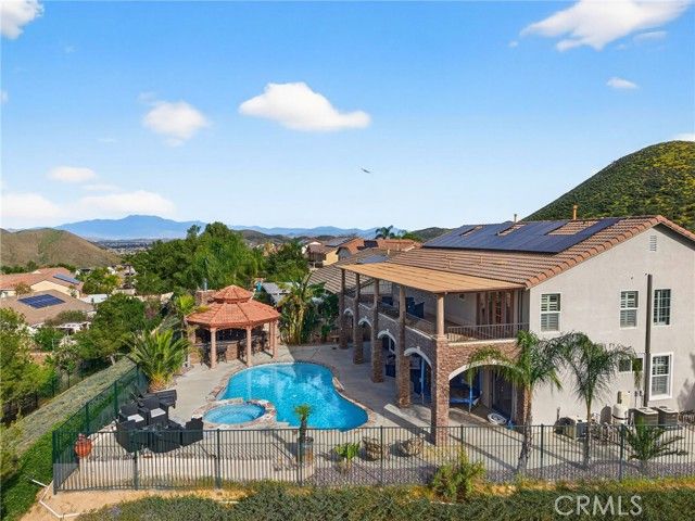 31860 Willow Wood Court, Lake Elsinore, CA 92532
