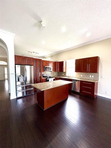 13231 NW 12th St, Pembroke Pines, FL 33028