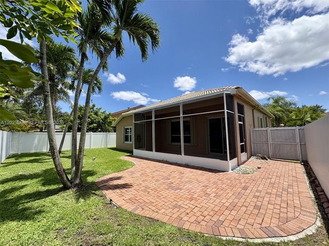 13231 NW 12th St, Pembroke Pines, FL 33028