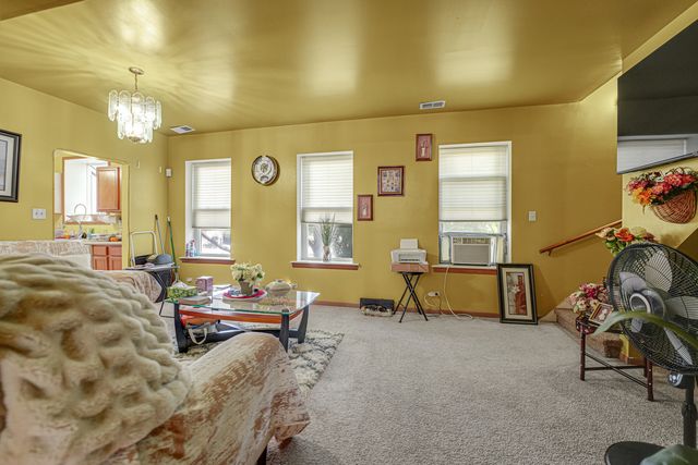 8008 S Ridgeland Avenue 2A, Chicago, IL 60617