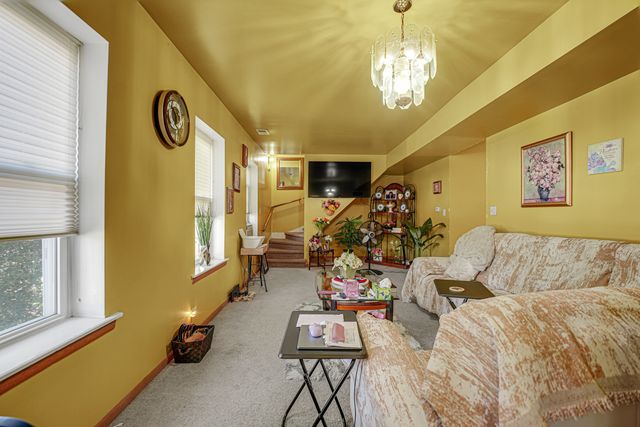 8008 S Ridgeland Avenue 2A, Chicago, IL 60617