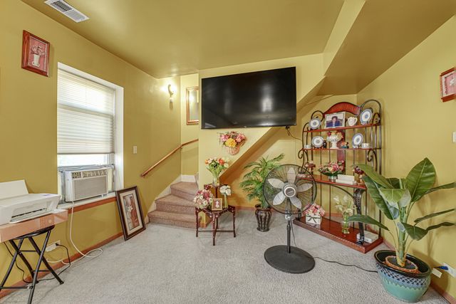8008 S Ridgeland Avenue 2A, Chicago, IL 60617