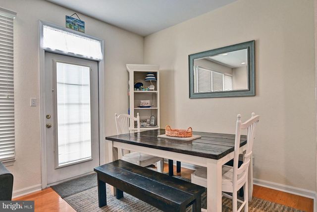 8 VILLAGE GREEN DR, Ocean View, DE 19970