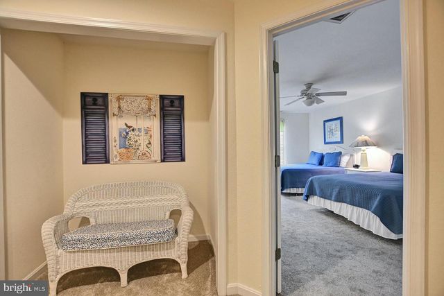 8 VILLAGE GREEN DR, Ocean View, DE 19970