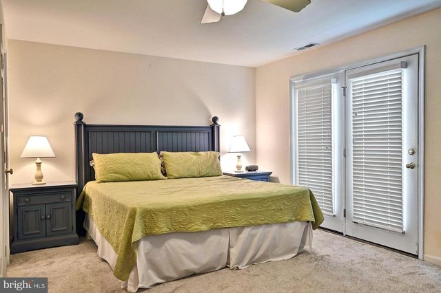 8 VILLAGE GREEN DR, Ocean View, DE 19970