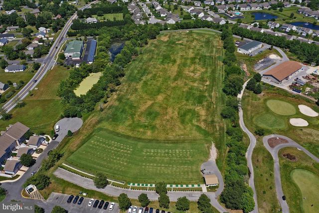 8 VILLAGE GREEN DR, Ocean View, DE 19970