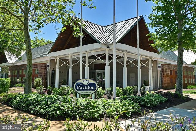 8 VILLAGE GREEN DR, Ocean View, DE 19970