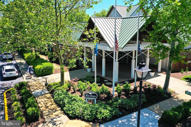 8 VILLAGE GREEN DR, Ocean View, DE 19970