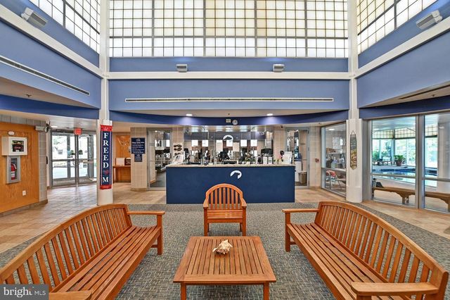 8 VILLAGE GREEN DR, Ocean View, DE 19970