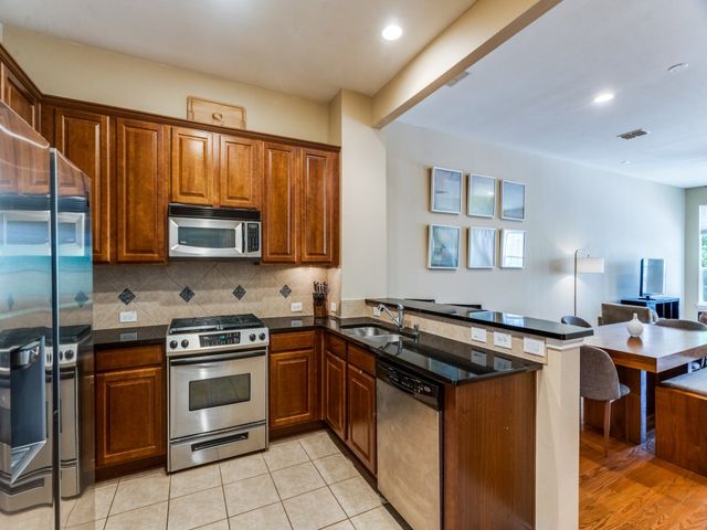 15711 Spectrum Drive 80, Addison, TX 75001
