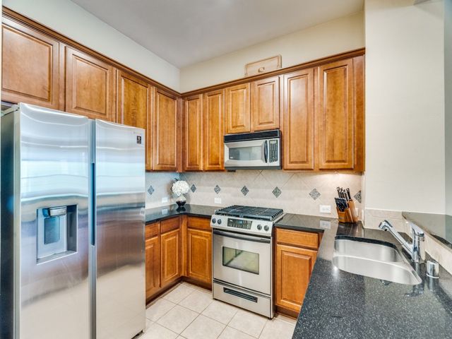 15711 Spectrum Drive 80, Addison, TX 75001