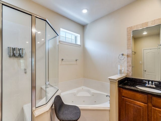 15711 Spectrum Drive 80, Addison, TX 75001