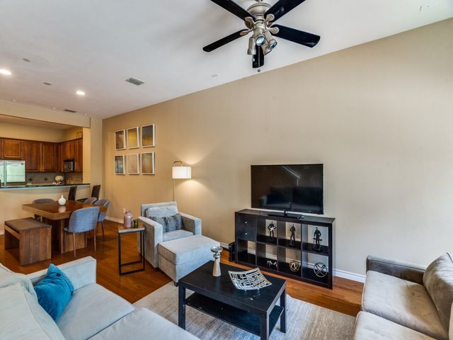 15711 Spectrum Drive 80, Addison, TX 75001