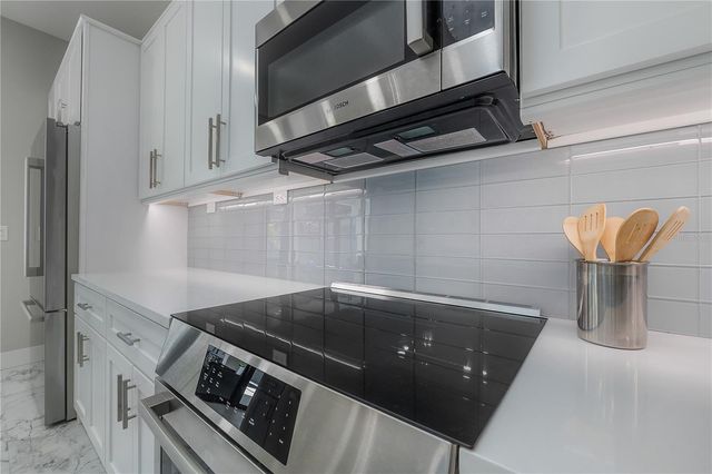 1910 W NORTH B STREET, Tampa, FL 33606