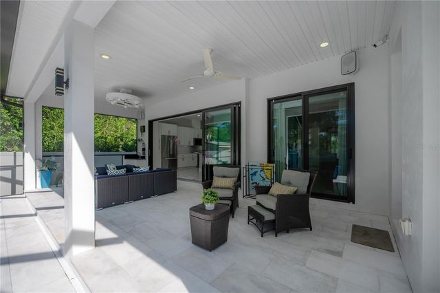 1910 W NORTH B STREET, Tampa, FL 33606