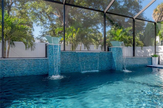 1910 W NORTH B STREET, Tampa, FL 33606