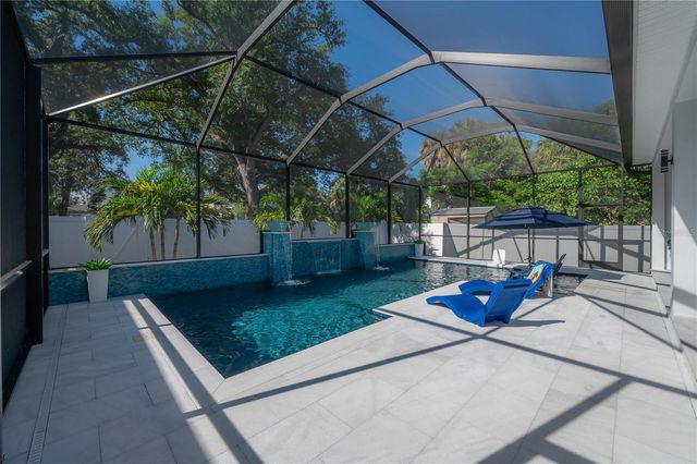 1910 W NORTH B STREET, Tampa, FL 33606