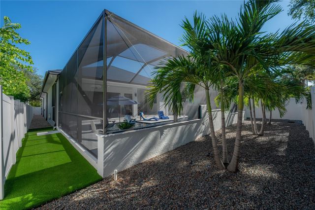 1910 W NORTH B STREET, Tampa, FL 33606