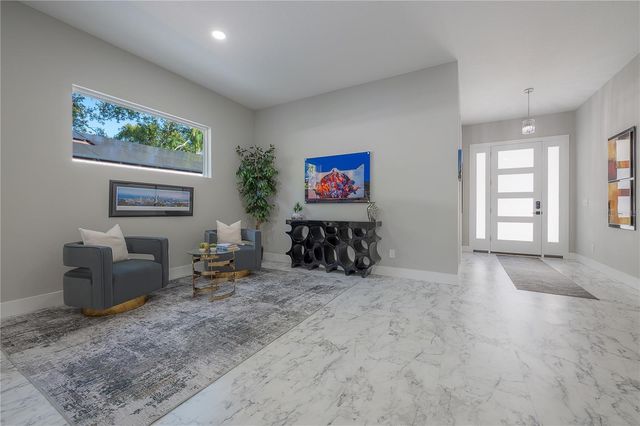 1910 W NORTH B STREET, Tampa, FL 33606