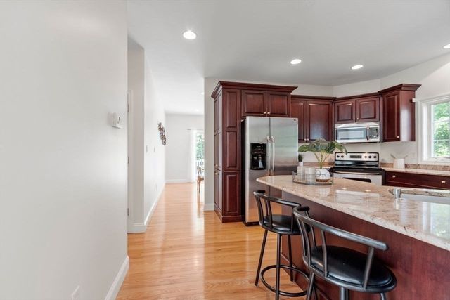 25 Flagstone Way 25, Windham, NH 03087