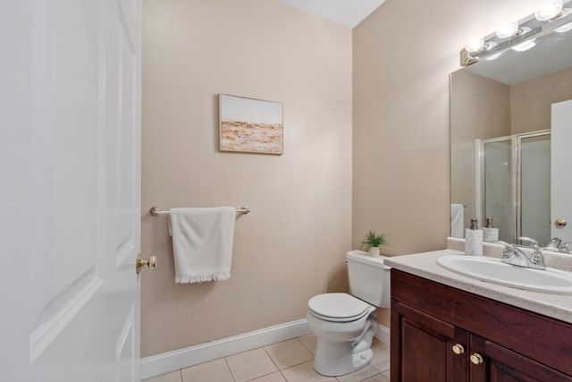 25 Flagstone Way 25, Windham, NH 03087