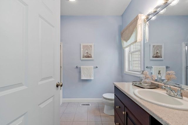 25 Flagstone Way 25, Windham, NH 03087