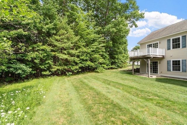 25 Flagstone Way 25, Windham, NH 03087