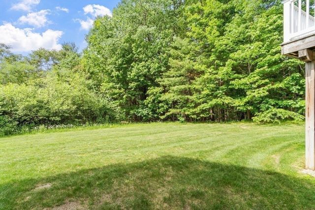 25 Flagstone Way 25, Windham, NH 03087
