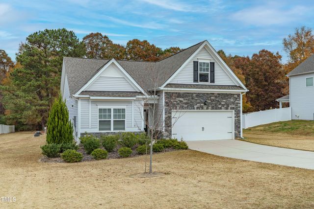 504 Highland Rhodes Drive, Clayton, NC 27520