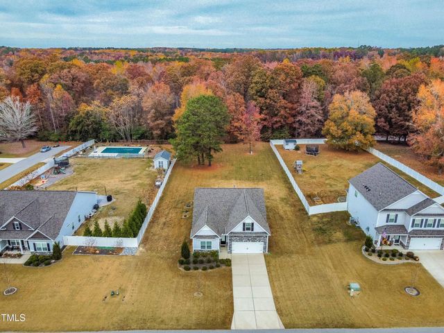 504 Highland Rhodes Drive, Clayton, NC 27520