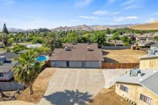 388 Crestwood Avenue, Woodlake, CA 93286