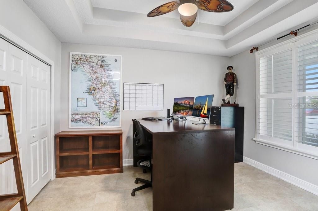 Image 10 of property listing at 10201 MILLPORT DRIVE, Tampa, FL 33626