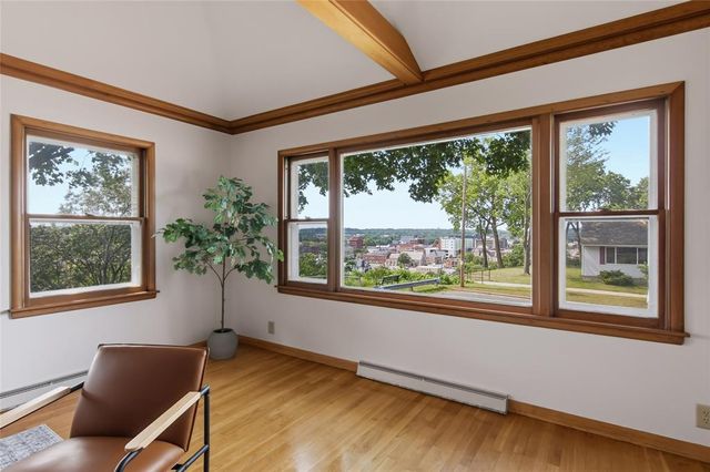 509 Earl Street, Eau Claire, WI 54701