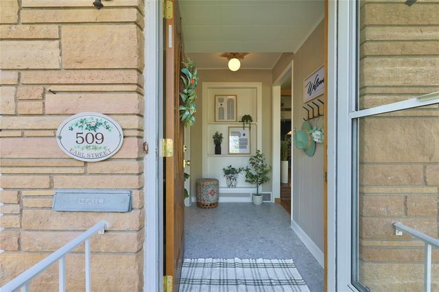 509 Earl Street, Eau Claire, WI 54701