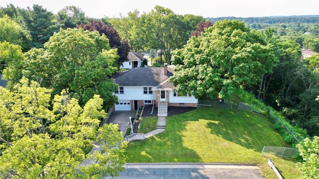 509 Earl Street, Eau Claire, WI 54701