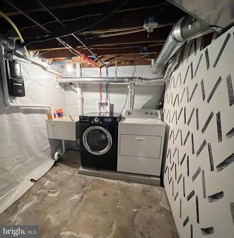 6 ALFRED AVE, Wilmington, DE 19805