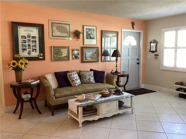 3022 Poinciana DR, Naples, FL 34105