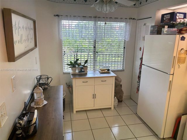 12550 SW 15th St 303E, Pembroke Pines, FL 33027